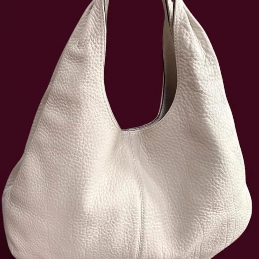 Coach Women's White and Cream Bag
